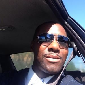 Meet your Posher, Johnathan